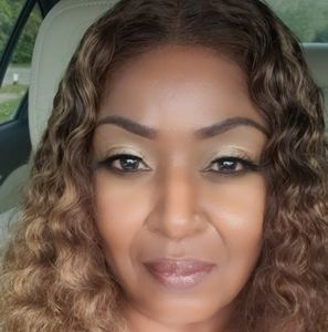 Meet your Posher, Paula